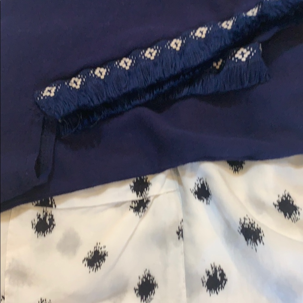 SOLD Large Top Bundle - Picture 6 of 7